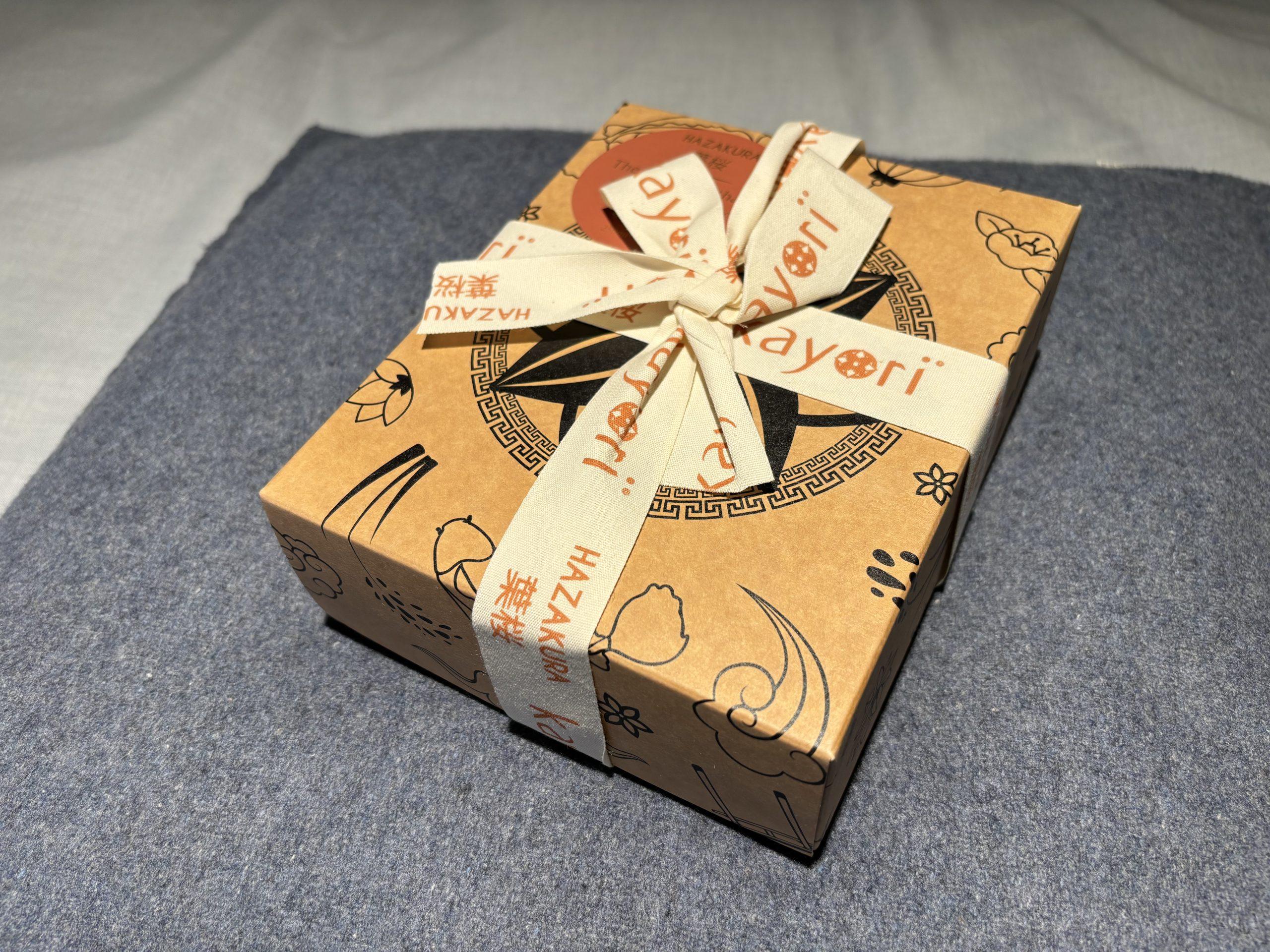 Kayori - Giftbox - The Hand Musthaves - Hazakura Kayori - Giftbox - The Hand Musthaves - Hazakura