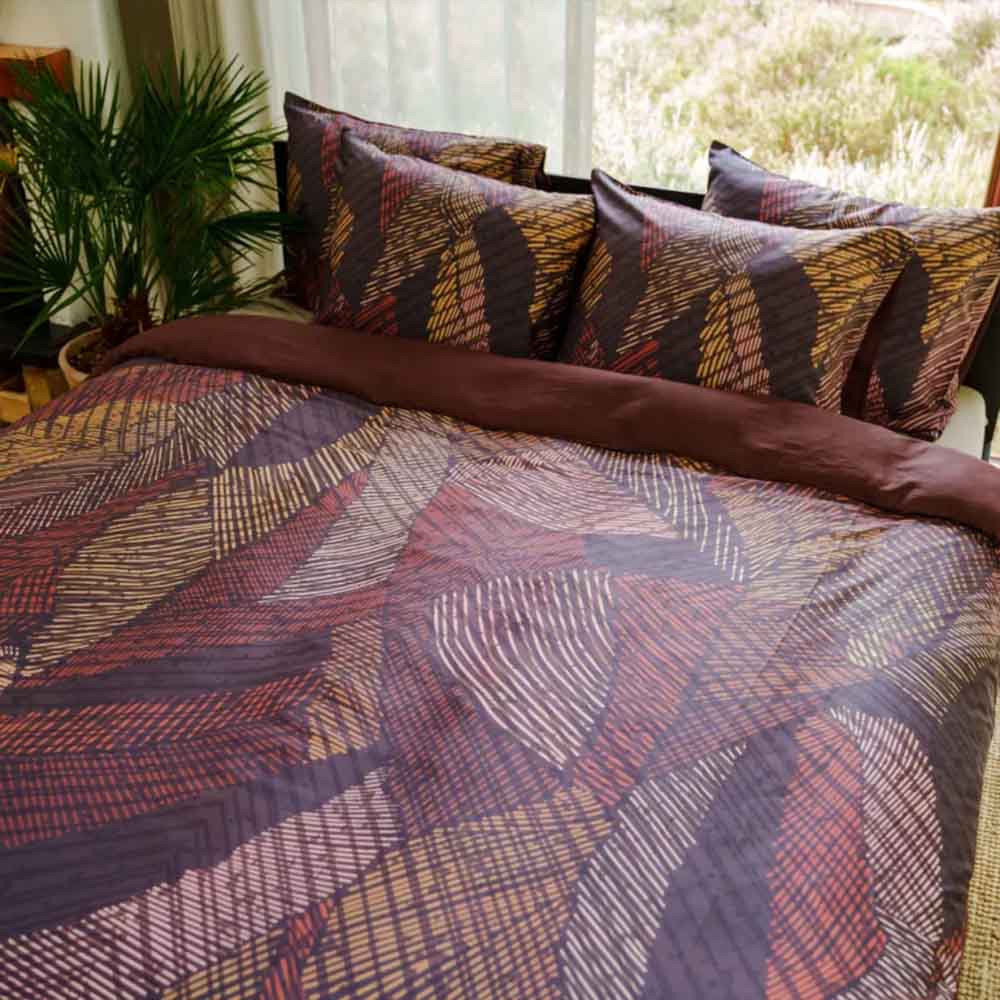 KAYORI KYMANI ROOD DEKBEDOVERTREK 240X200/220CM EGYPTISCH KATOENSATIJN KAYORI KYMANI 240X200/220 EGYPTISCH KATOENSATIJN